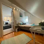 At Ap2 And Cozy 3 Lägenhet
