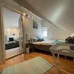 At Ap2 And Cozy 3 Lägenhet *